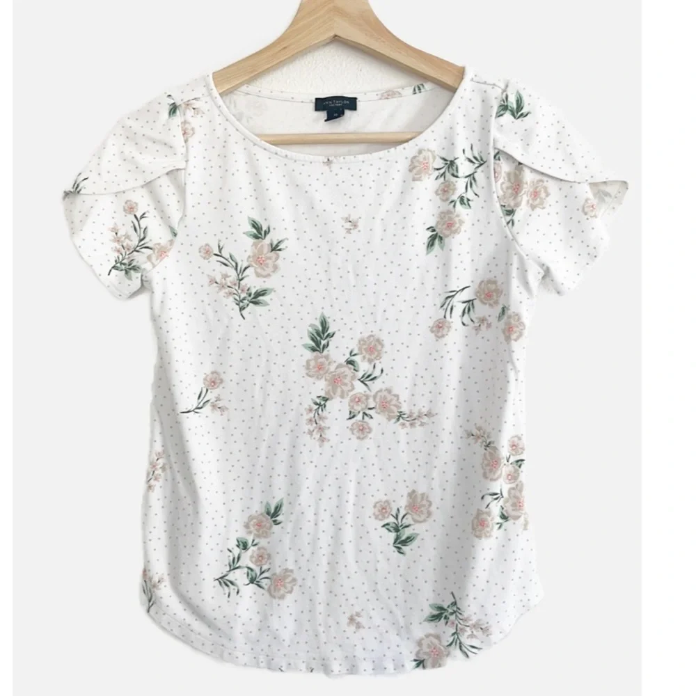 Ann Taylor dainty floral shirt XS - Picture 1 of 6